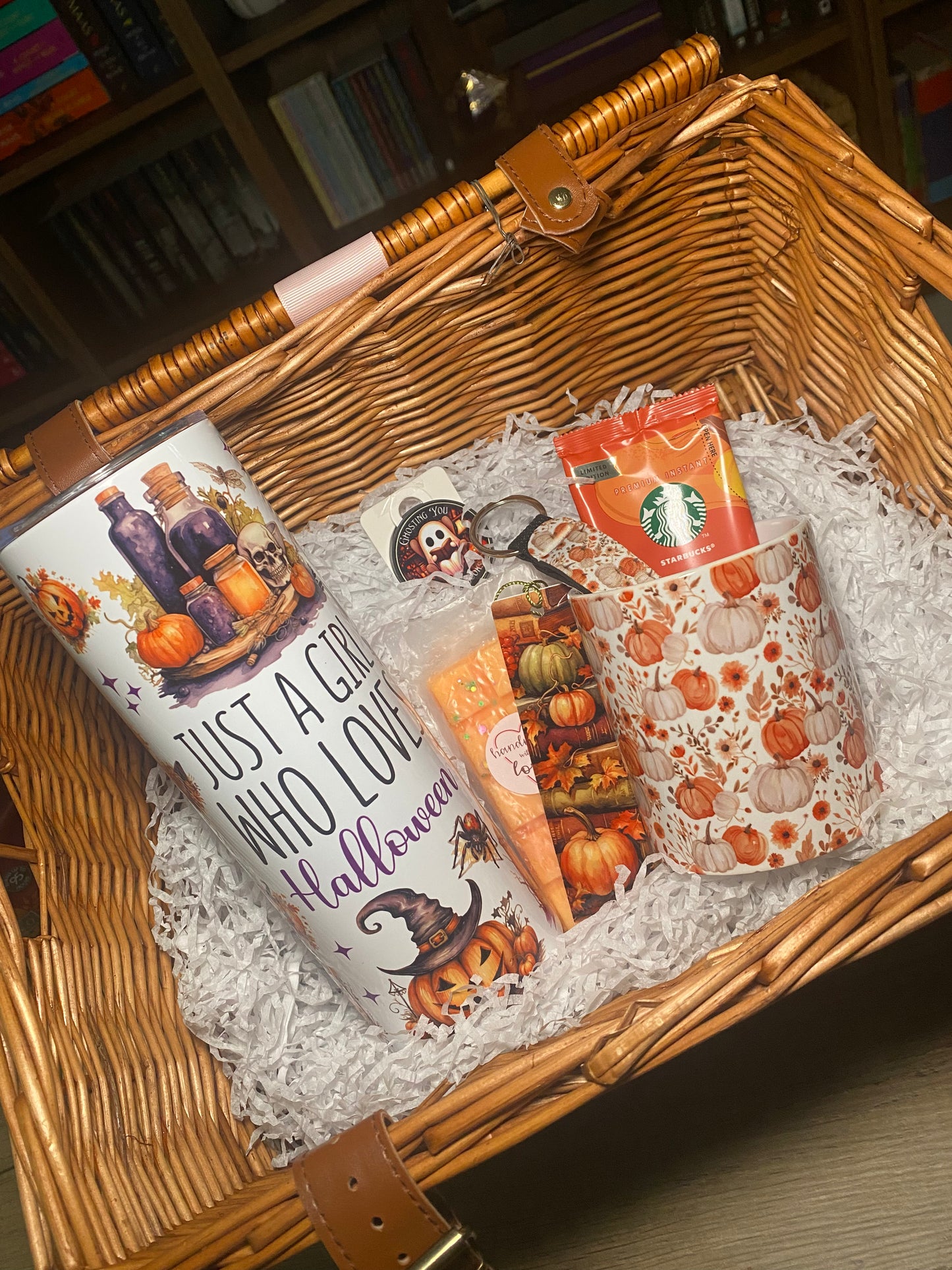 Monthly mystery box - October - Spooky season